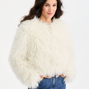 Elegant Women's Cream Teddy Jacket